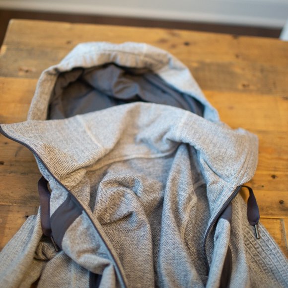 Heathered Gray Herringbone Lululemon Hooded Jacket - Picture 5 of 5